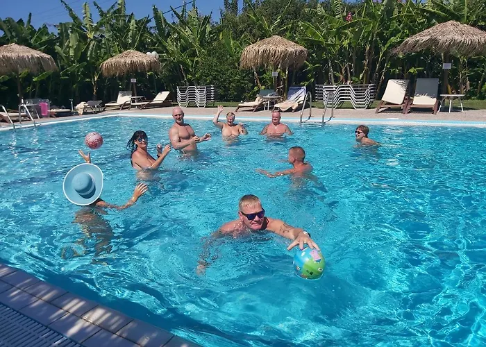 Naturist Angel Nudist Club - Adults Only מלון