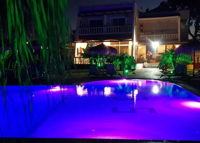 Naturist Angel Nudist Club - Adults Only מלון 3*