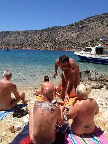Naturist Angel Nudist Club - Adults Only מלון