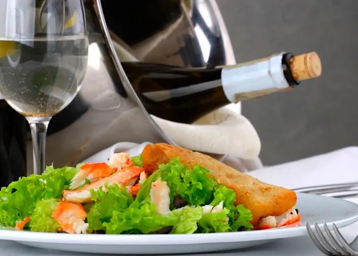 호텔 Naturist Angel Nudist Club - Adults Only 3*