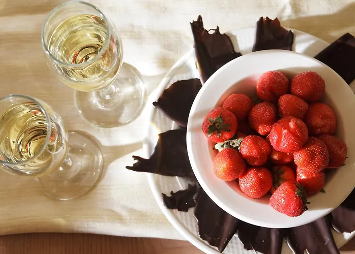 Naturist Angel Nudist Club - Adults Only 페러데이션