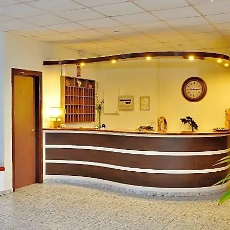 Naturist Angel Nudist Club - Adults Only 3*