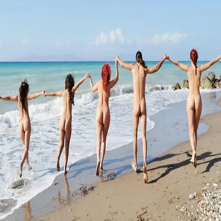 Hotel Naturist Angel Nudist Club - Adults Only Paradeísion