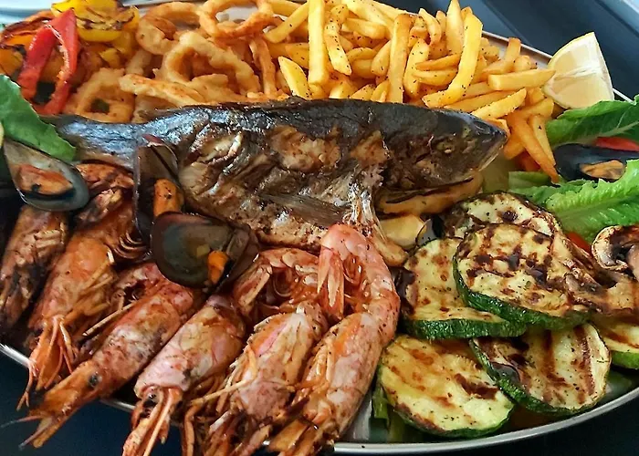 Naturist Angel Nudist Club - Adults Only Hotel Paradeísion