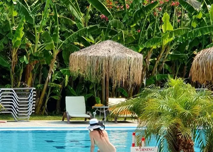 Hotel Naturist Angel Nudist Club - Adults Only Paradeísion