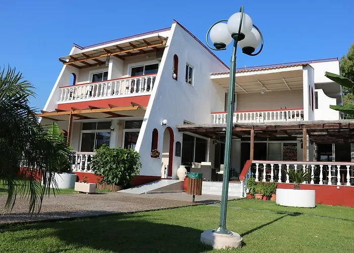 Hotel Naturist Angel Nudist Club - Adults Only